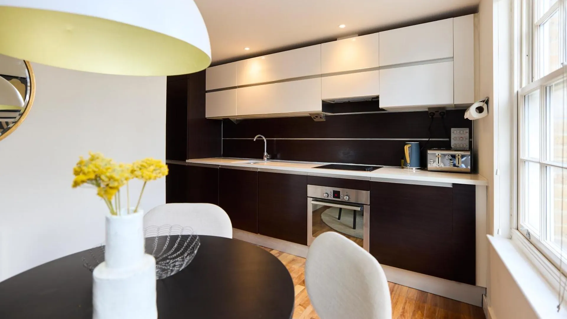 The Brick Lane Arms - Breathtaking 2Bdr Penthouse With Balcony Apartment London