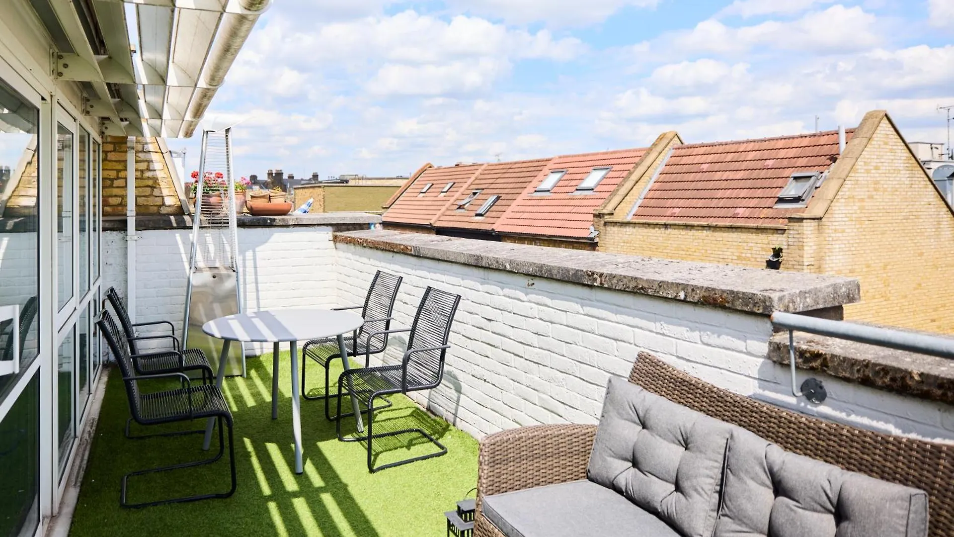 The Brick Lane Arms - Breathtaking 2Bdr Penthouse With Balcony Apartment London