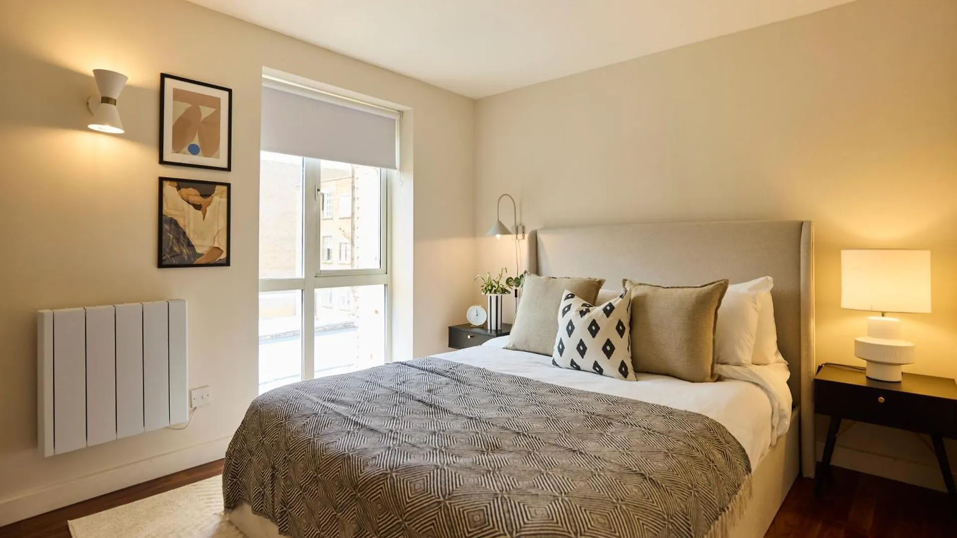 The Brick Lane Arms - Breathtaking 2Bdr Penthouse With Balcony Apartment London 0*,  United Kingdom